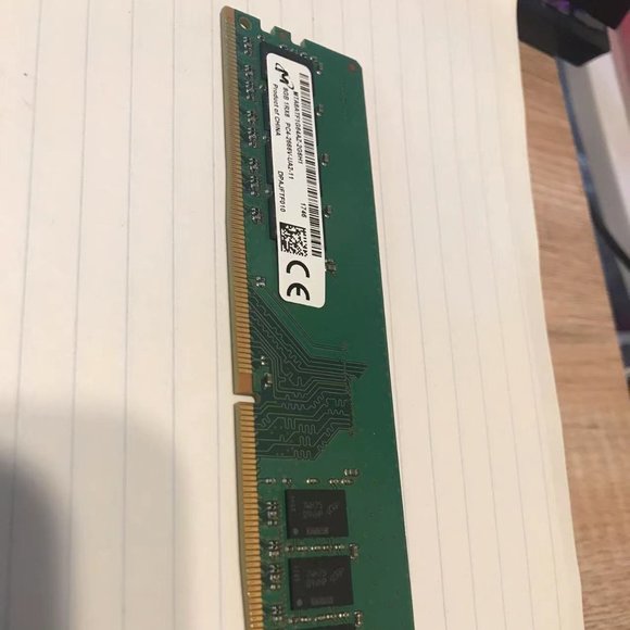MTA8ATF1G64AZ-2G6E1 MICRON 8GB DDR4 2666 1RX8 DESKTOP RAM - Picture 1 of 1
